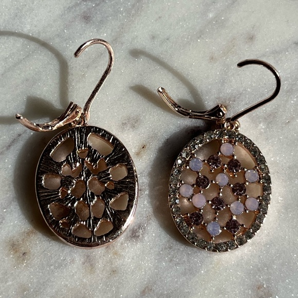 Rose gold tone dangle earrings | pink, purple and white stones - Picture 5 of 6